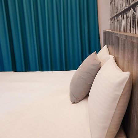 טאיצ'ונג Talmud Hotel Gongyuan מראה חיצוני תמונה
