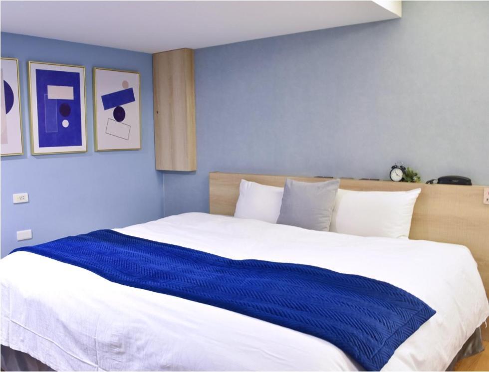 טאיצ'ונג Talmud Hotel Gongyuan מראה חיצוני תמונה